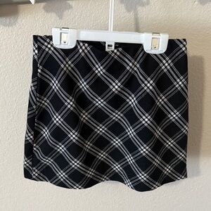 Old Navy Black and White plaid Mini Skirt